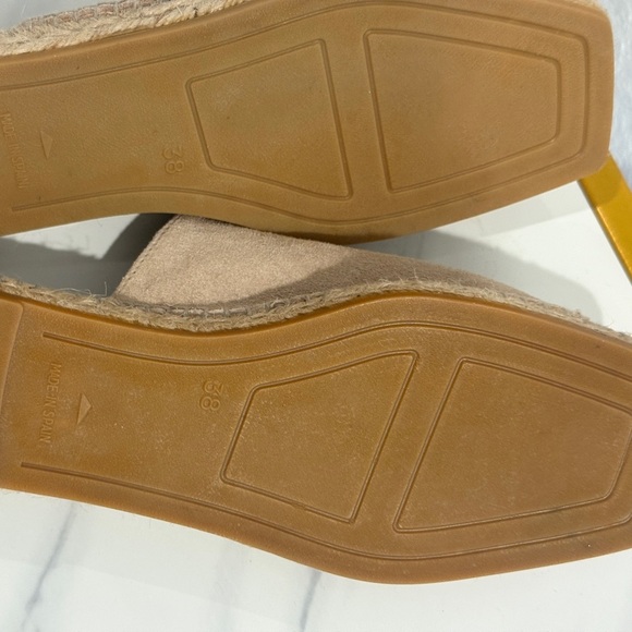 Elegant Tan Suede Espadrille Slip-Ons - Picture 5 of 6